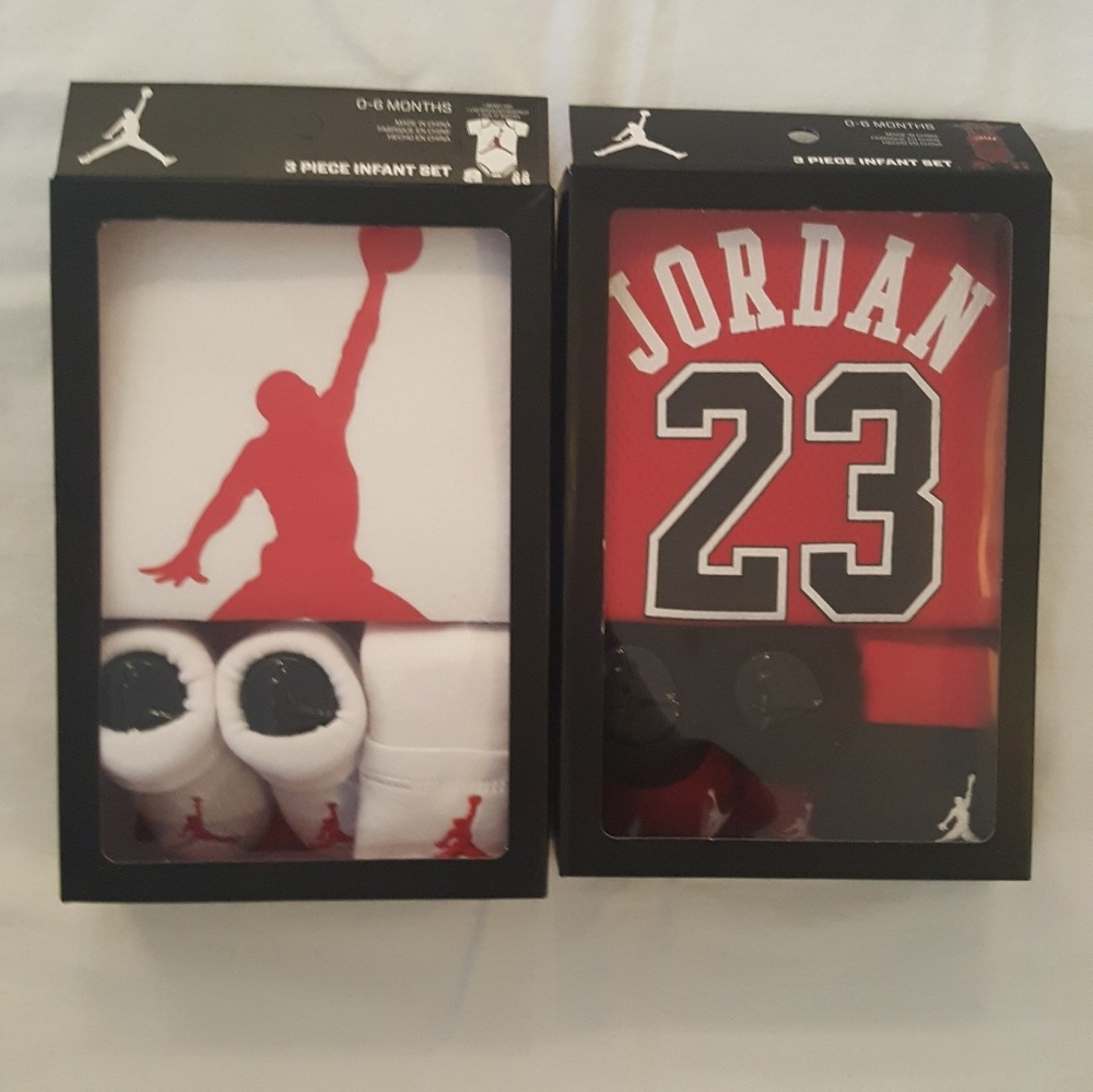 Both Jordan 3PC Infant Set 0-6 Months